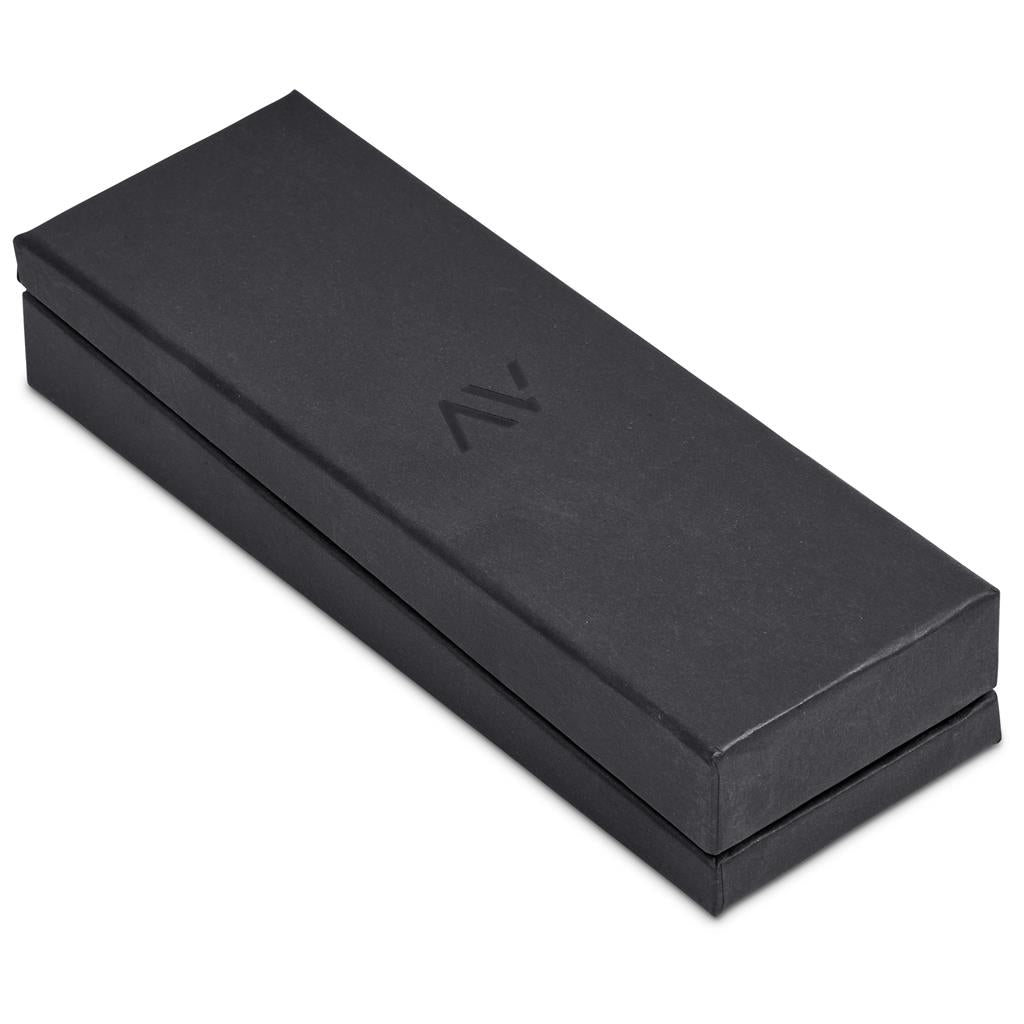 AV-19066_CLOSED-BOX