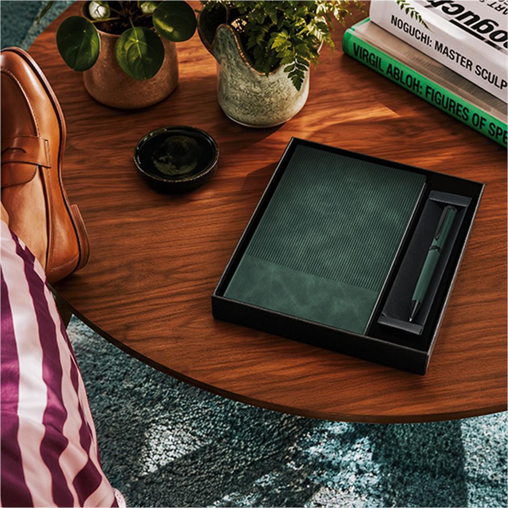 GF-SD-1430-B_LIFESTYLE_AI-NO-LOGO
